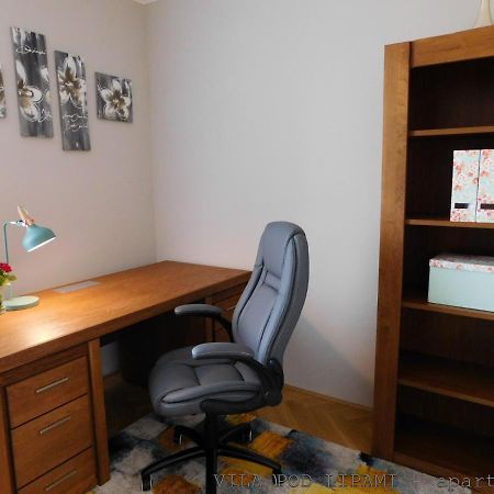 Vila Pod Lipami Apartment Bruntal Luaran gambar